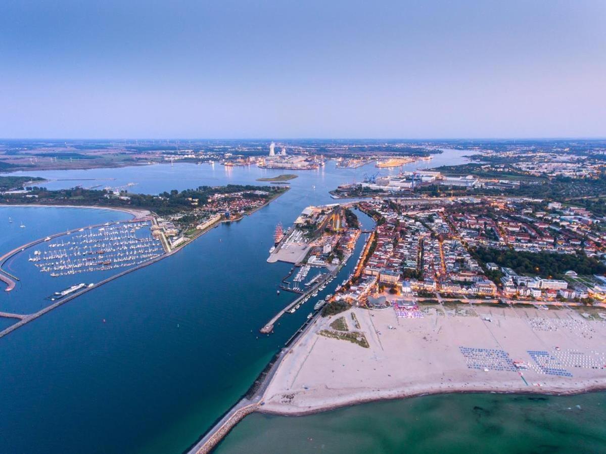 Apartmán Berringer, Leuchtfeuer, Direkt An Der Promenade Rostock Exteriér fotografie